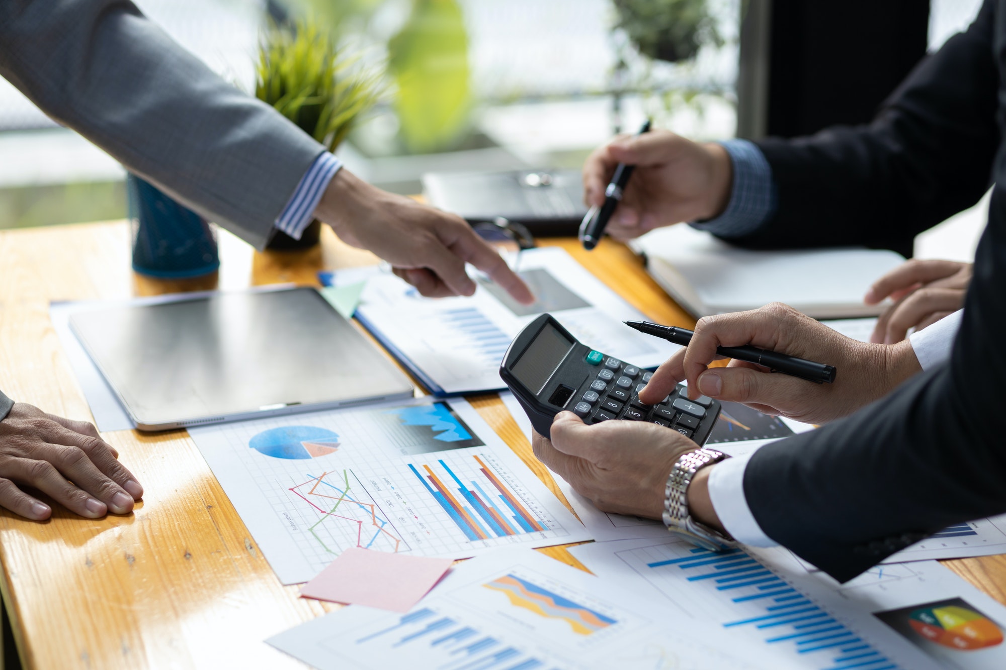 Junior & Senior Accounting Associates (Malta)